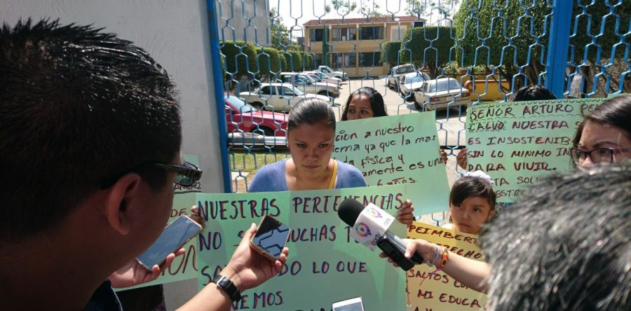Reclama mujer intervención de DDHPO ante despojo de pertenencias