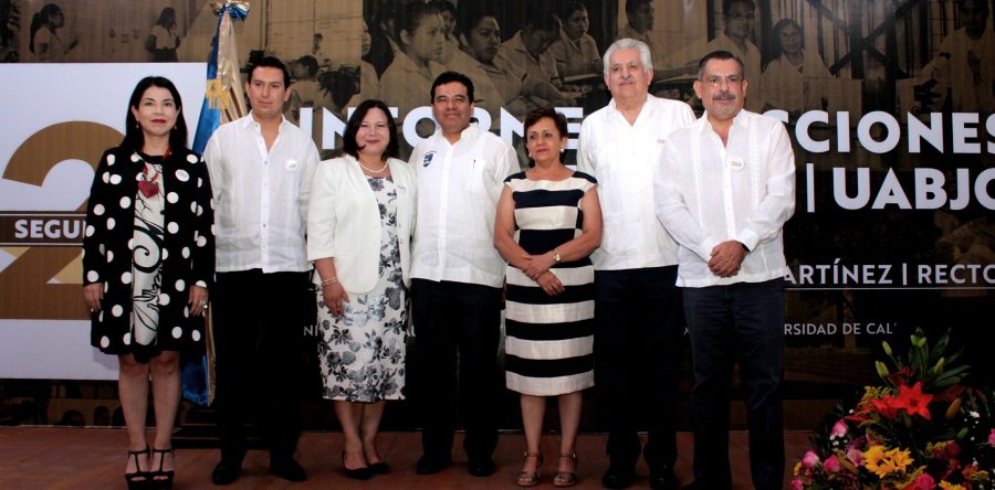 Reconoce edil capitalino desempeño del  rector de la UABJO