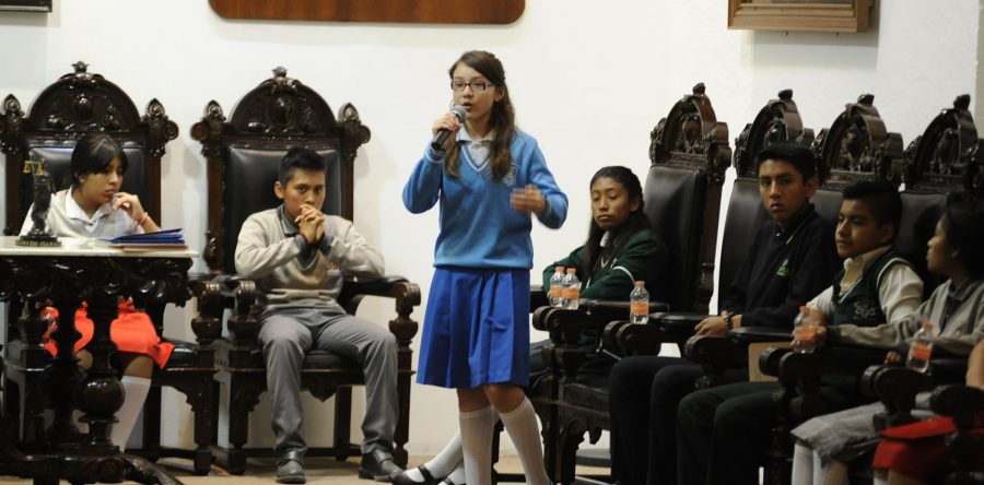Sesión de Cabildo Juvenil da voz a estudiantes oaxaqueños