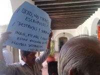 Protestan en el Ayuntamiento por la construcción de un OXXO