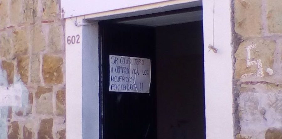 En paro trabajadores del Registro Civil