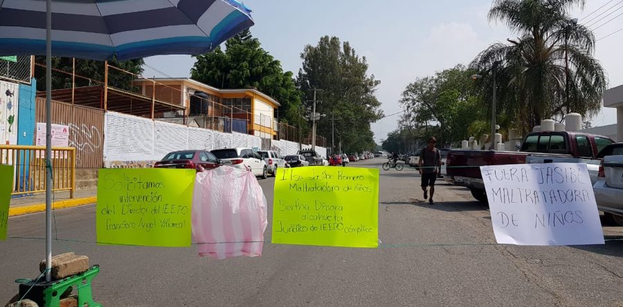 Jardín de niños en la Capital pide la salida de su directora