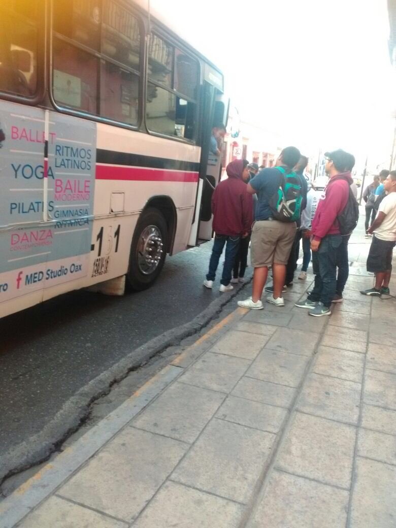 Normalistas accionan en la Capital