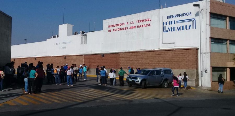 Por protesta de la S-22 ADO activó sus terminales alternas