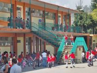 Padres de familia de Zaachila rechazan protestas de la S-22