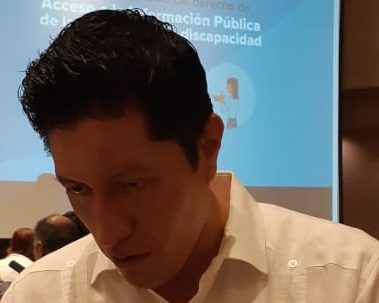Busca IAIP incluir a grupos en estado de vulnerabilidad; presentan ley en sistema braille