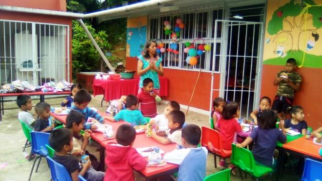 Derrotan niños en su Día al Cartel de la S-XXII CNTE: Alfredo Martínez de Aguilar