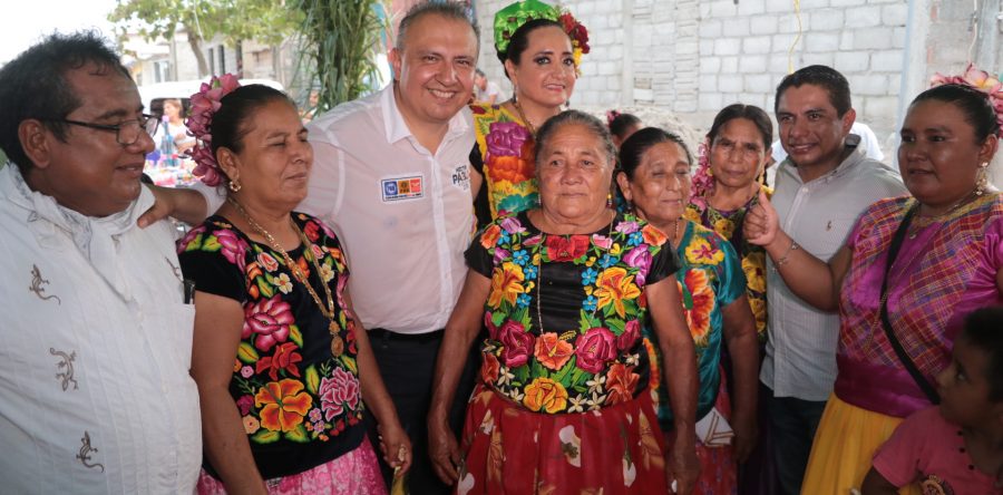 Plana mayor del PRI en Juchitán se va con Héctor Pablo