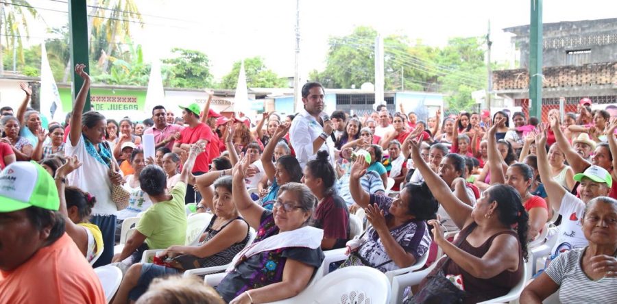 Convence a costeños propuesta de Raúl Bolaños Cacho Cué por la economía familiar y comercio local