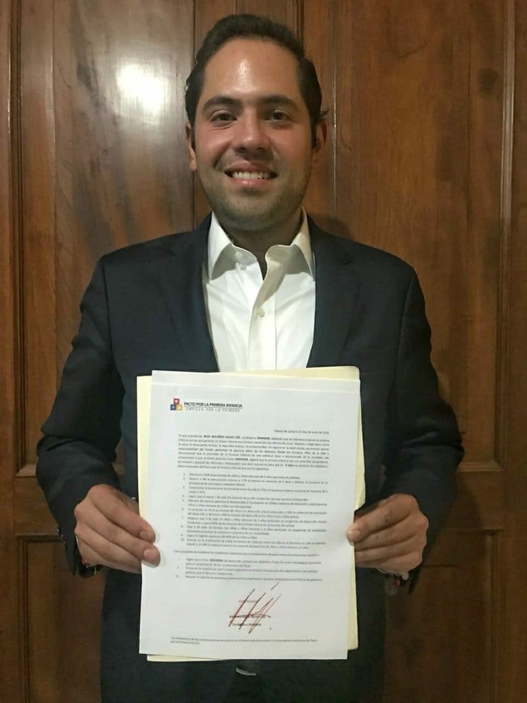 Suscribe Raúl Bolaños Cacho Cué, Pacto por la Primera Infancia