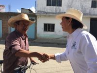 Con paso firme, camina Martha Alicia llevando propuestas a la ciudadanía