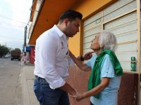 En su tercer día de campaña, piden a Raúl Cruz su continuidad como presidente