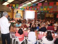 Propone Raúl Castellanos a mujeres oaxaqueñas diálogo para resolver los conflictos de la capital