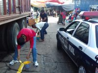 Realizan acciones de lineamiento y señalización en la Central de Abasto