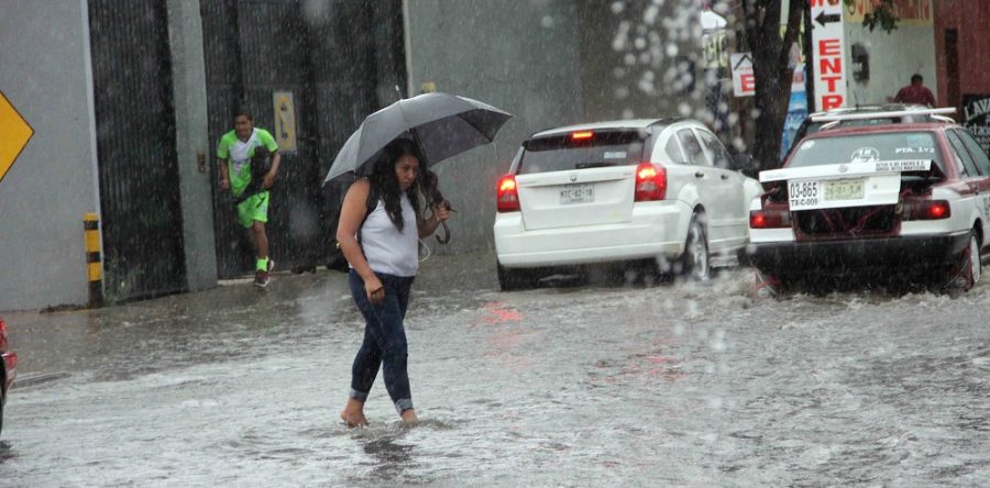 Se mantendrán lluvias en Oaxaca por zona de Baja Presión al Sur del Golfo de Tehuantepec