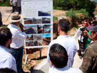 Supervisan trabajos del camino Concovado- Apango en la costa oaxaqueña