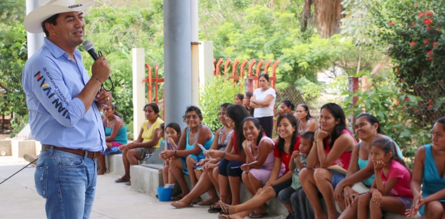 Trabajar para mejorar los servicios de salud, prioridad legislativa de Juan Iván Mendoza Reyes