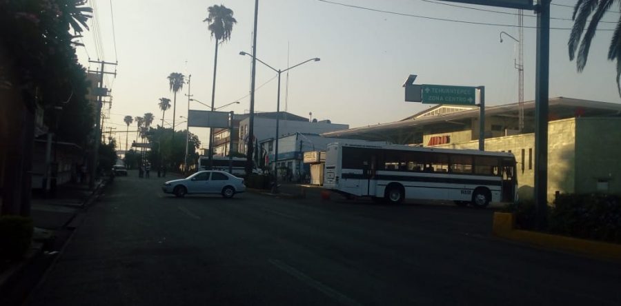 Mantienen maestros sus bloqueos desde hace más de 48 horas