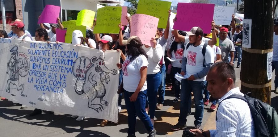 Nos tratan como verdaderos “delincuentes”, denuncian estudiantes del ITVO