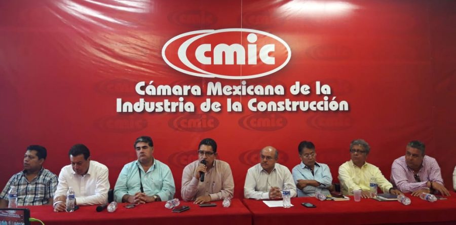 Reprocha CMIC a Alejandro Murat nula participación de empresas locales en obra pública