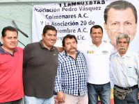 Se suman asociaciones de tianguistas con Samuel Gurrión