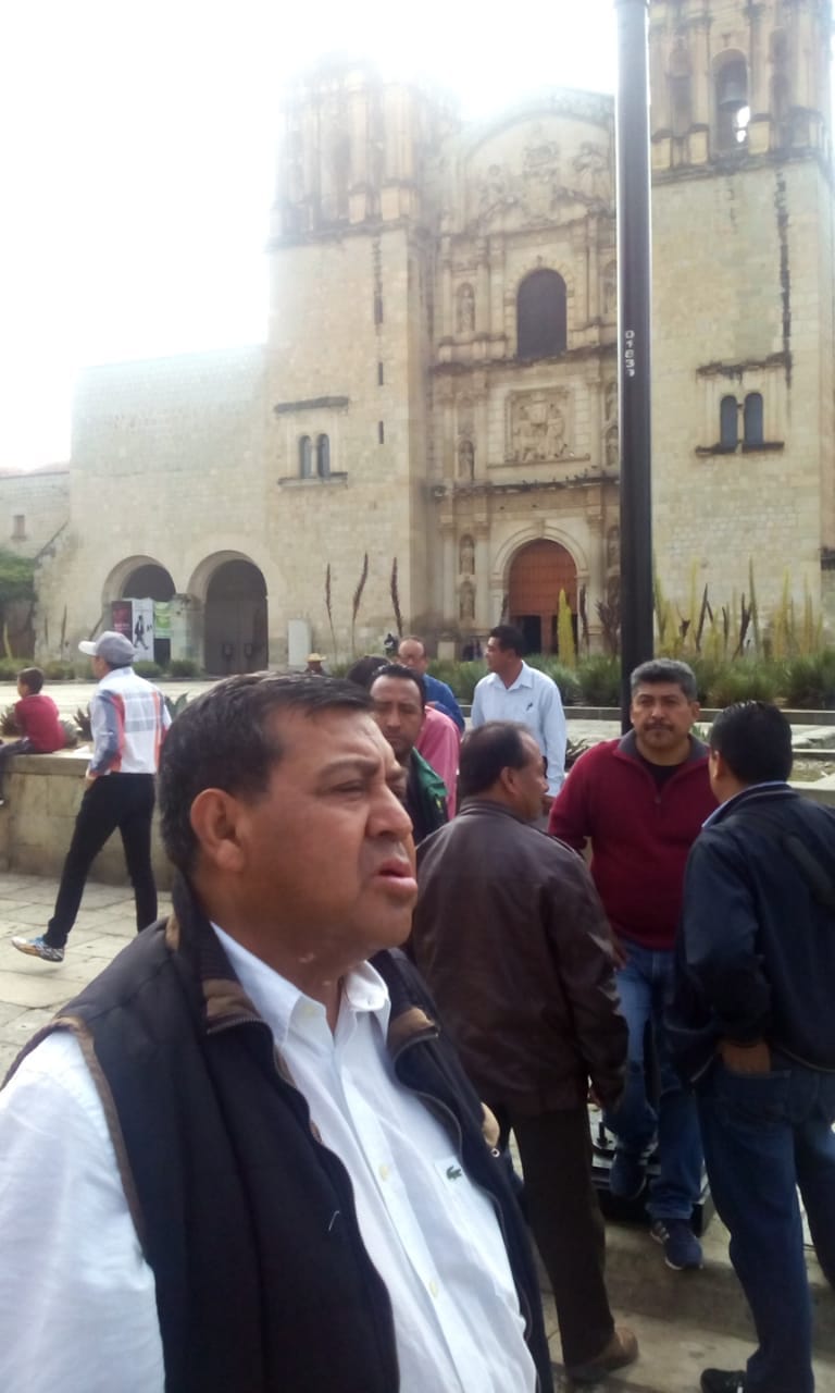 Exigen a Murat Hinojosa asumir su papel de gobernante y frenar afectaciones de magisterio