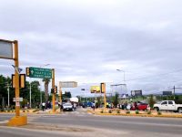 Toman maestros accesos al aeropuerto, libre terminal de ADO