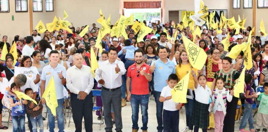 Suma Samuel Gurrión compromisos con vecinos de la zona norte de la capital de Oaxaca