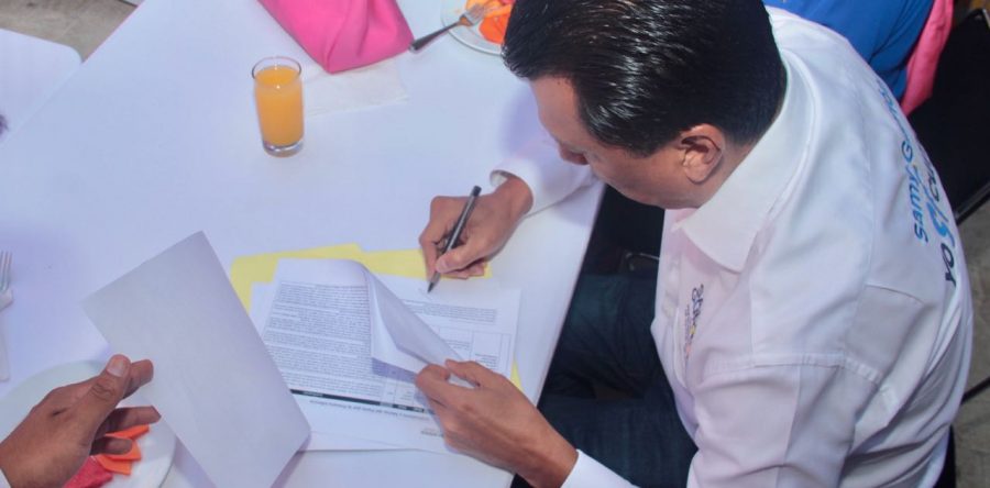 Se compromete Samuel Gurrión Matías con la primera infancia de Oaxaca de Juárez