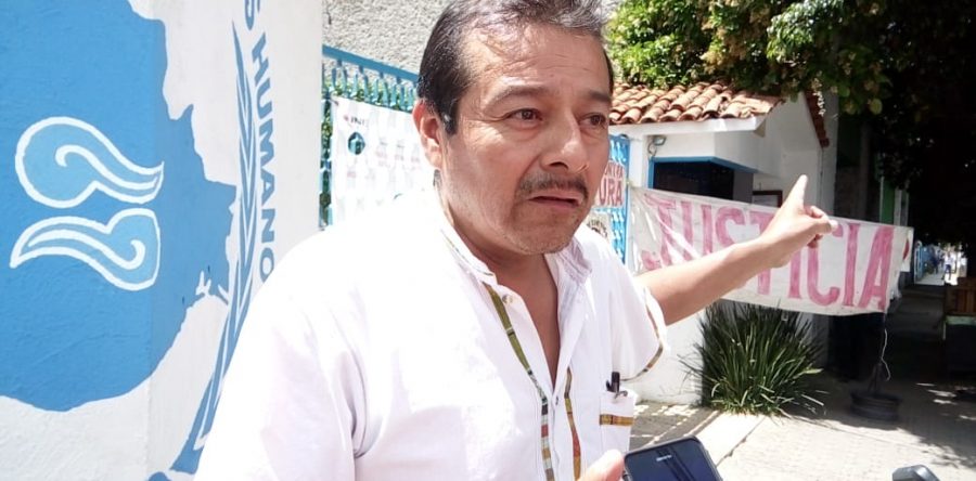 Orlando Sosa protesta en la DDHPO