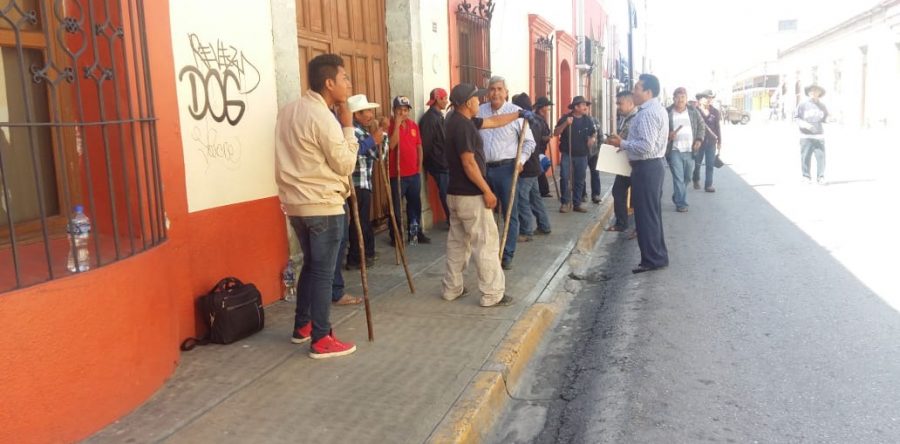 Desquician pobladores de la Sierra Sur la capital