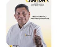 Balean a Raymundo Carmona en Pochutla