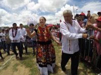 AMLO: el modelo Oaxaca 2006 para la Comuna de México 2018: Carlos Ramírez