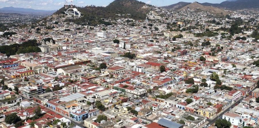 Oaxaca de Juárez, un epicentro social sin proyecto ni liderazgos identificables: Adrián Ortiz