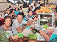 “Eres el bueno”, le dicen a Samy Gurrión en su visita al Mercado IV Centenario