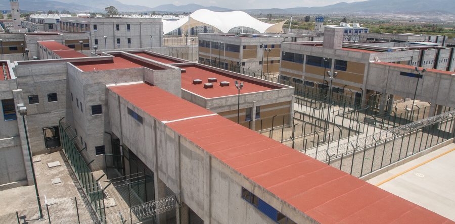 Autorizan al Ejecutivo Estatal la desincorporación y transmisión de inmuebles a un Fideicomiso del Reclusorio Varonil de Tanivet