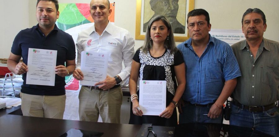 Al suscribir convenio con COBAO, busca Raúl Cruz un cambio profundo en Santa Lucía