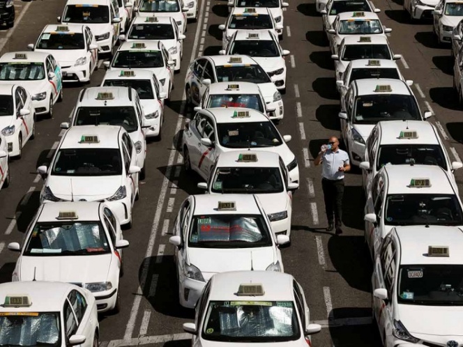 Huelga de taxistas paraliza a España
