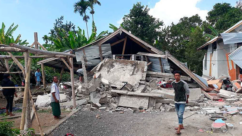 Cientos de réplicas tras fuerte sismo en Indonesia que dejó 14 muertos