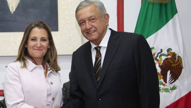 AMLO se reúne con ministra de Exteriores de Canadá