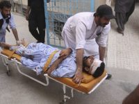 Atentado suicida deja 70 muertos en Pakistán