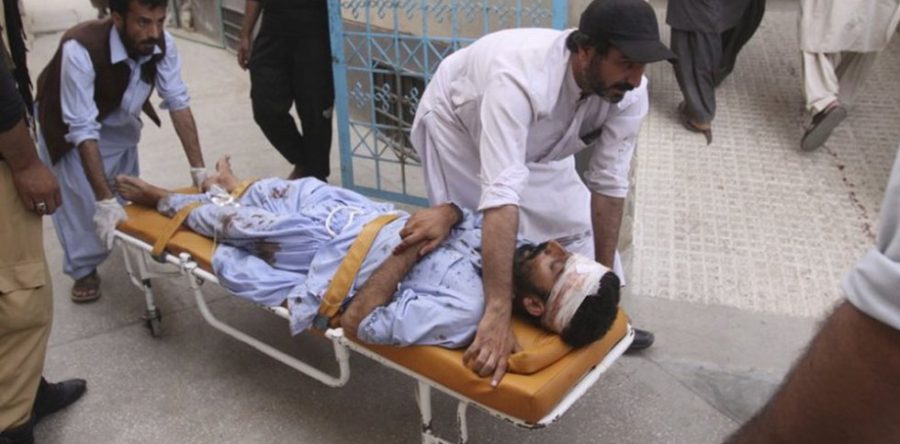 Atentado suicida deja 70 muertos en Pakistán