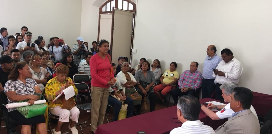 Atiende Gobierno Municipal inquietudes de vecinos de Candiani