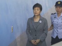 Aumentan a 32 años de cárcel sentencia de ex presidenta de Surcorea
