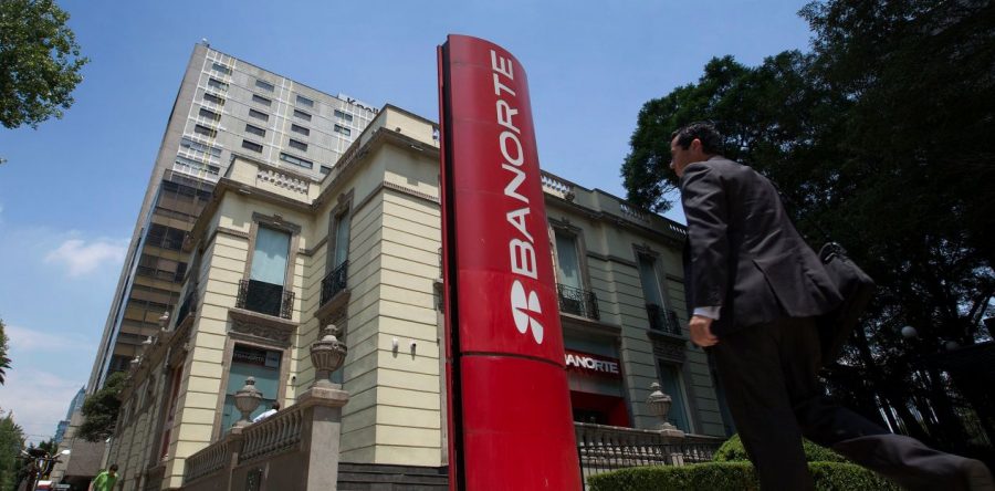 Banorte concreta fusión con Grupo Financiero Interacciones