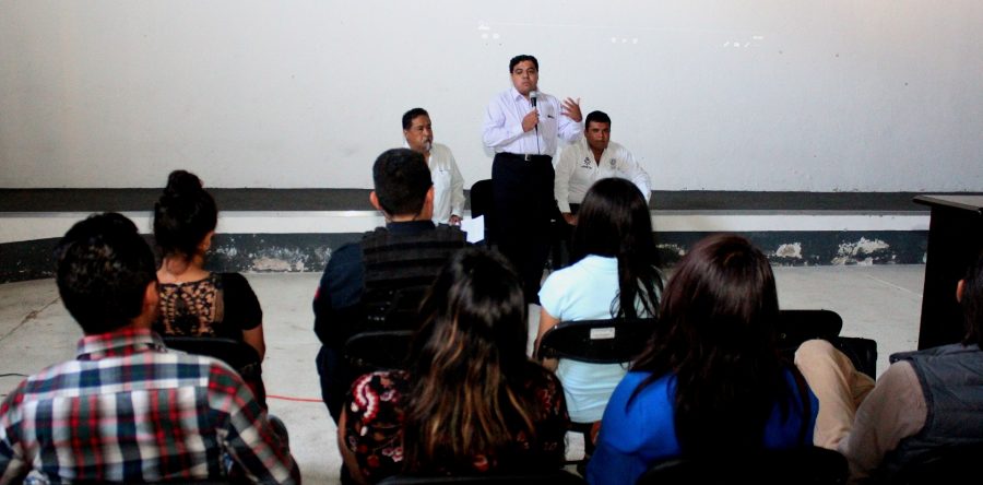 Comparten reconstrucción del pueblo de Juchitán  a través del arte