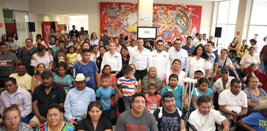 DIF Estatal Oaxaca entrega prótesis, ortesis y sillas de ruedas en el CREE