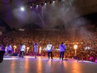 El Auditorio Guelaguetza “se pintó de cumbia azul”
