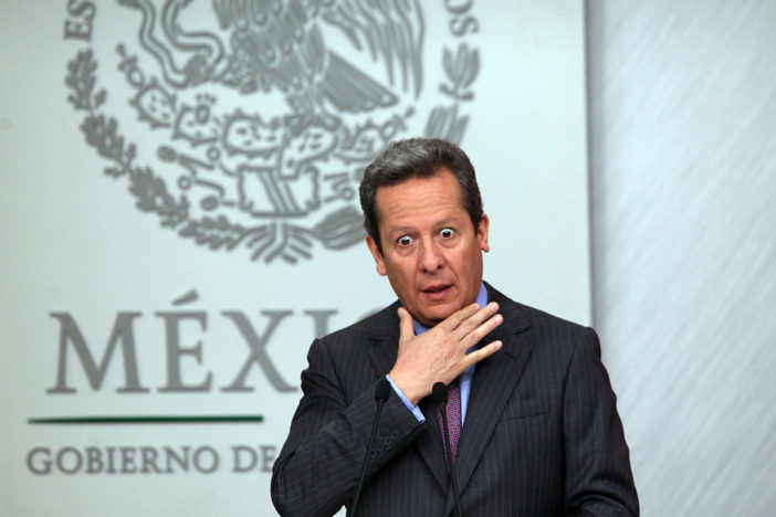 El gobierno de Peña ya empezó a finiquitar a trabajadores eventuales: vocero presidencial