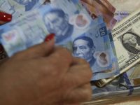 El peso ‘sale ileso’ del Viernes 13